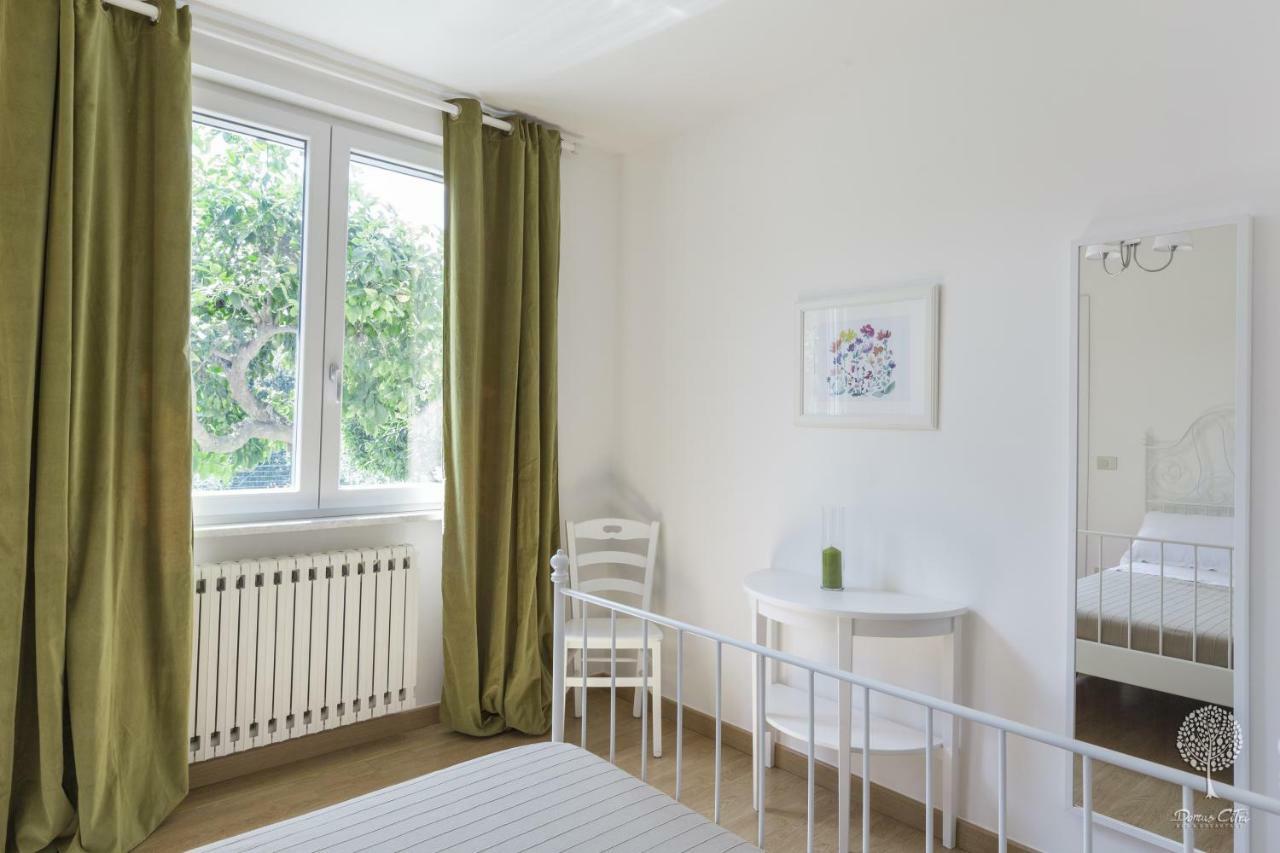 Domus Citri Bed and Breakfast Caserta Exteriör bild